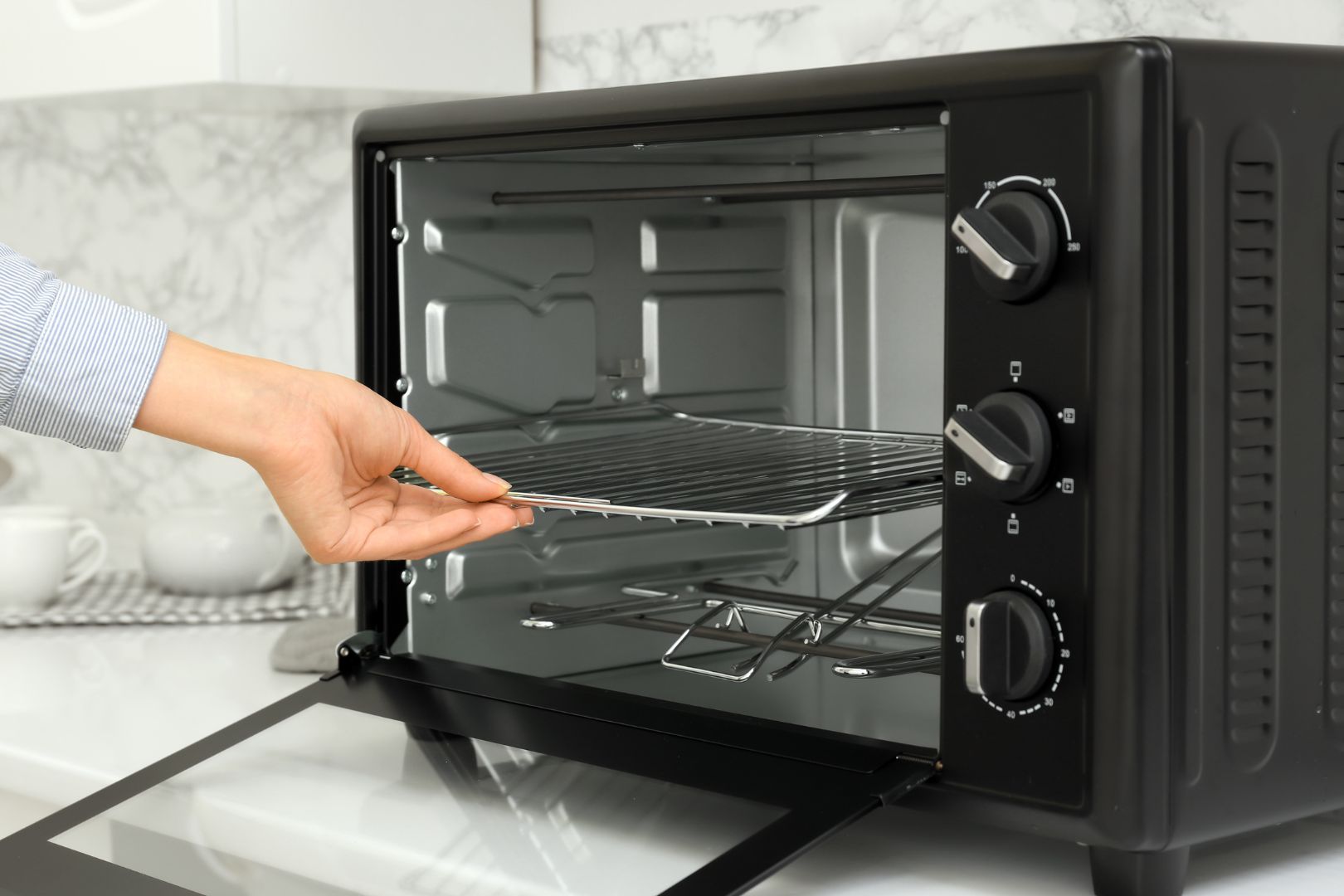 Como limpar forno eletrico por dentro de forma segura